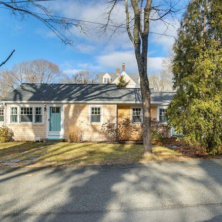 Cozy Cape Cod Cottage - Walk To Monument Beach! Bourne Exterior foto