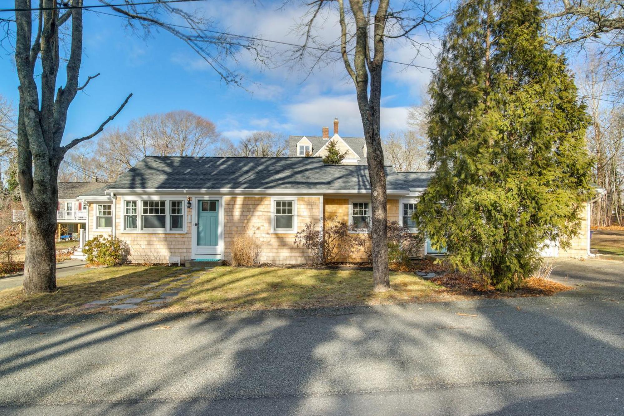 Cozy Cape Cod Cottage - Walk To Monument Beach! Bourne Exterior foto