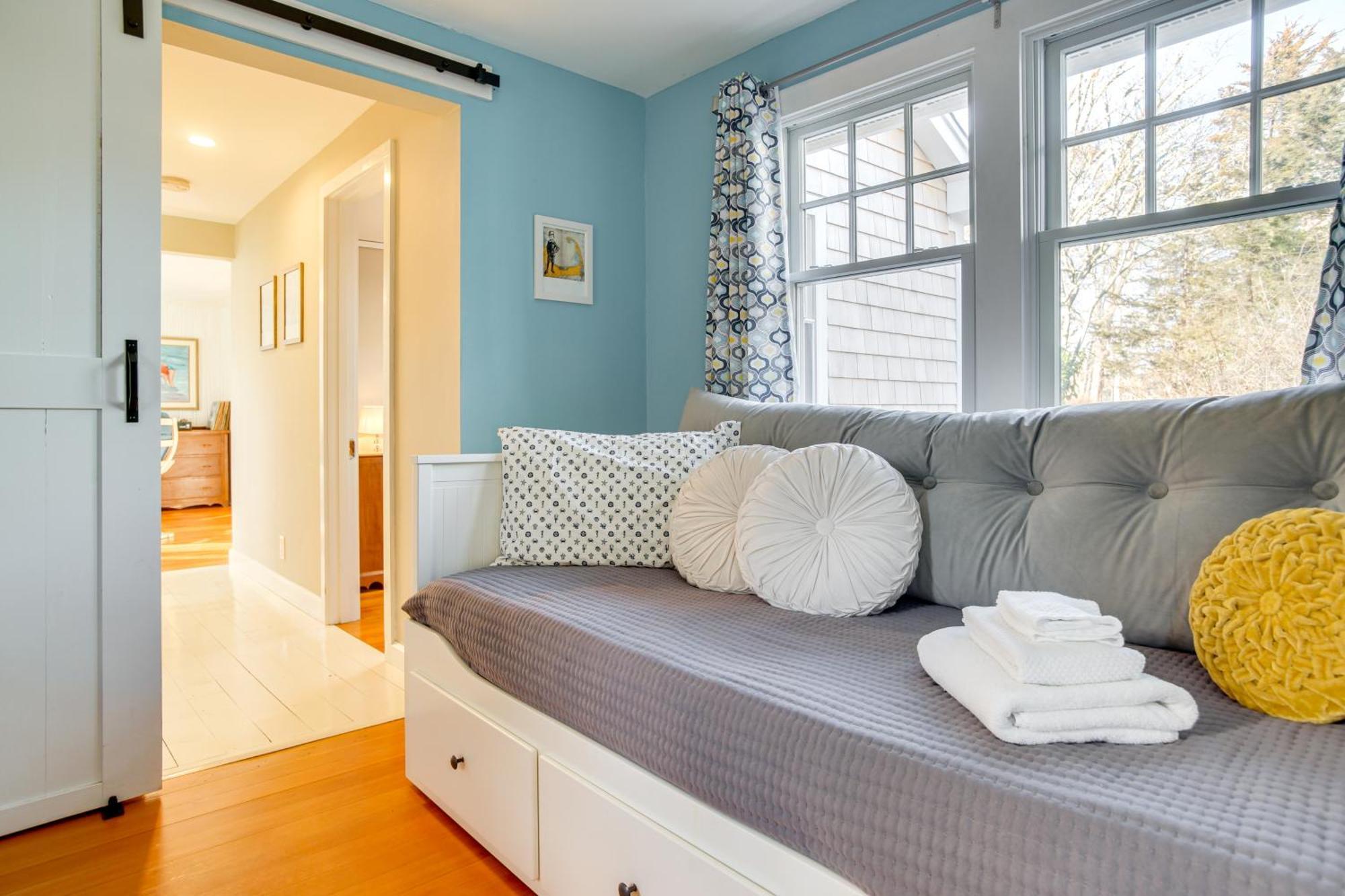 Cozy Cape Cod Cottage - Walk To Monument Beach! Bourne Exterior foto