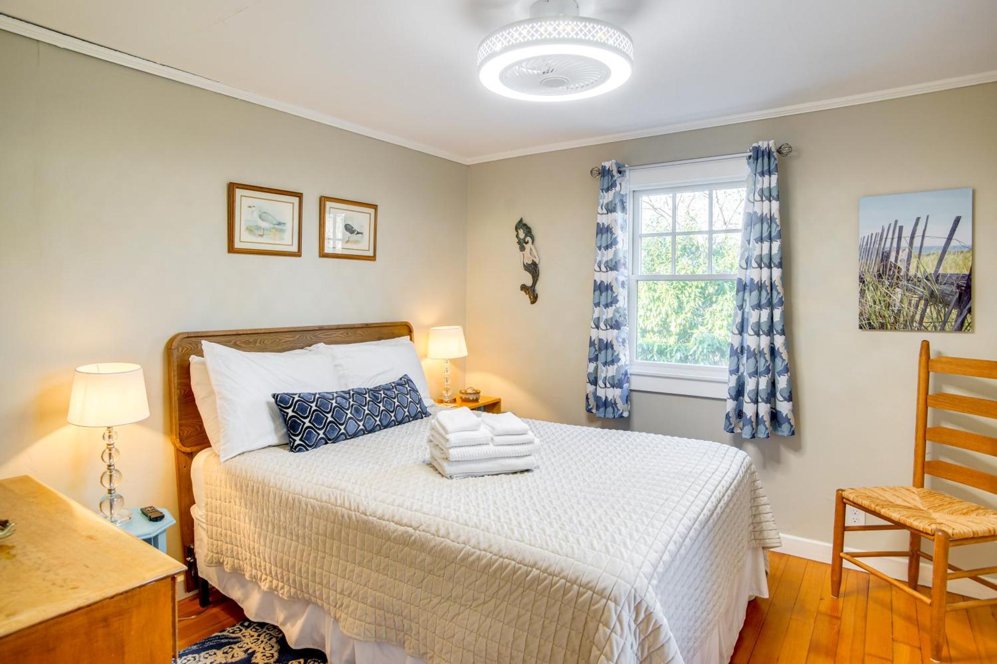 Cozy Cape Cod Cottage - Walk To Monument Beach! Bourne Exterior foto