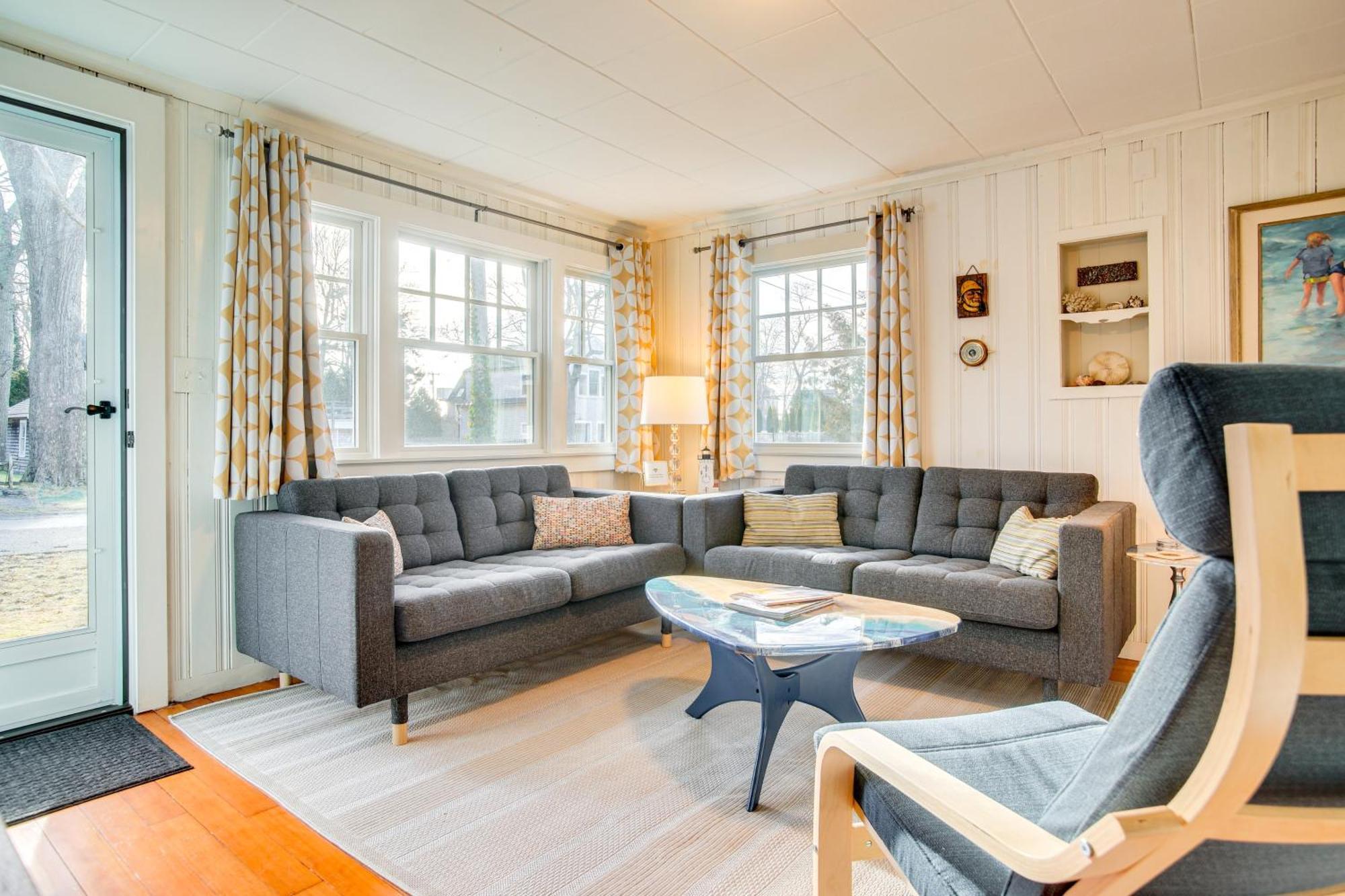 Cozy Cape Cod Cottage - Walk To Monument Beach! Bourne Exterior foto