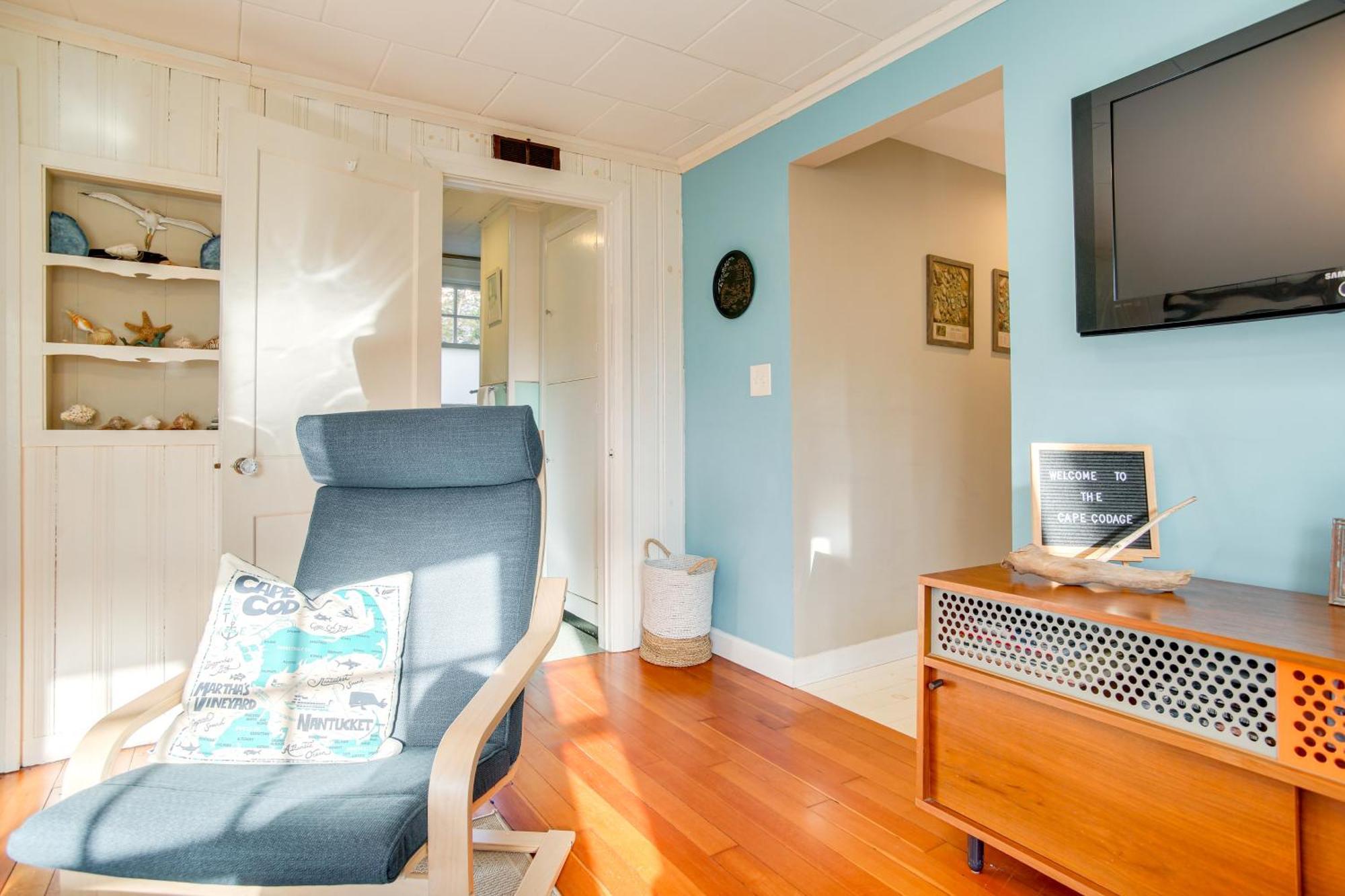 Cozy Cape Cod Cottage - Walk To Monument Beach! Bourne Exterior foto